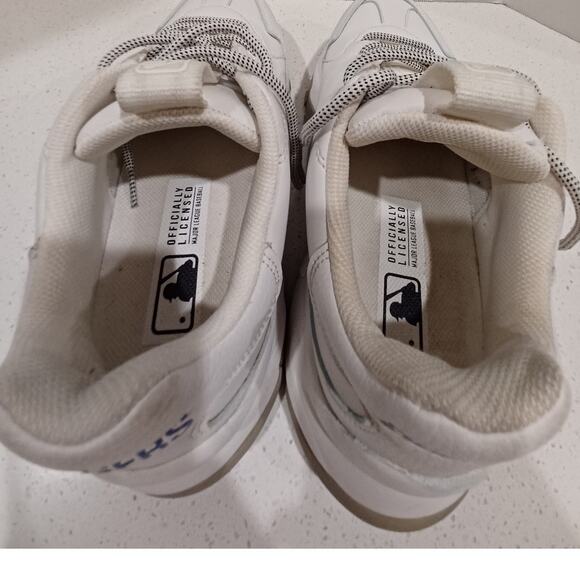 MLB LA Dodgers Big Ball Chunky Shoes Baseball Size 9